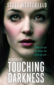 Baixar Touching Darkness: Number 2 in series (Midnighters) pdf, epub, eBook