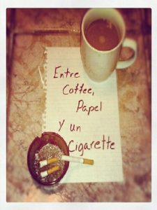 Baixar Entre Coffee, Papel Y Un Cigarette (Spanish Edition) pdf, epub, eBook