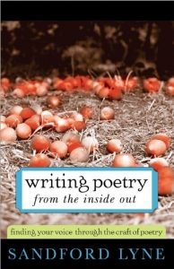 Baixar Writing Poetry from the Inside Out: Finding Your Voice Through the Craft of Poetry pdf, epub, eBook