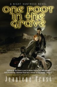 Baixar One Foot in the Grave: A Night Huntress Novel pdf, epub, eBook