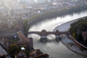 Baixar LE ANSE DEL FIUME. Ricordi, emozioni e pensieri di uno psicoterapeuta veronese (Italian Edition) pdf, epub, eBook